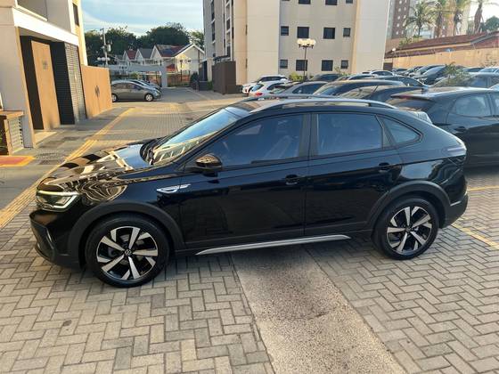 VOLKSWAGEN NIVUS 1.0 200 TSI TOTAL FLEX HIGHLINE AUTOMÁTICO